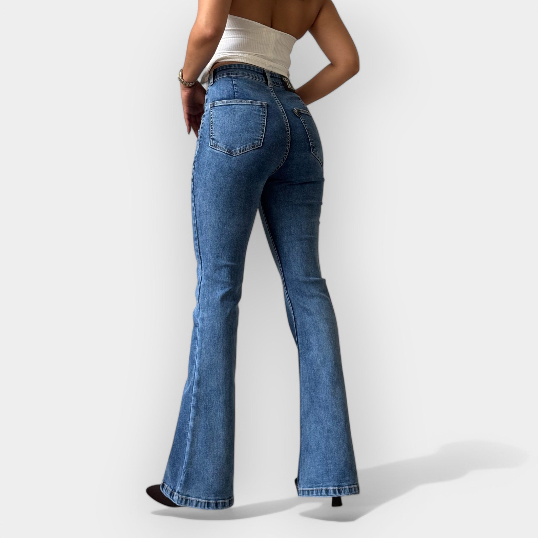 Висок Waist Flare Дънки
