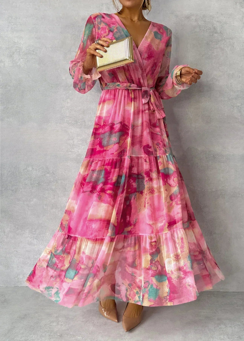 Росица | Живописна флорална рокля с flattering tiered силует